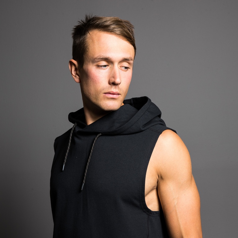 Lyhyt hihainen huppari. "Ms Drop Hoodie" Lyhyt hihainen huppari. "Ms Drop Hoodie"